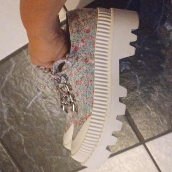 Jeffrey Campbell B2School BlueFloral Fabric Platform LaceUp Lug Sole Size 6.5 - Picture 3 of 8